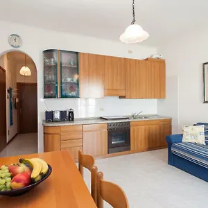 https://petite-maison-lido-di-jesolo.hotelinveneto.com